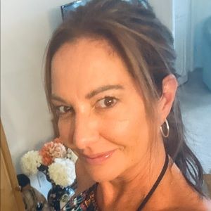 Meet your Posher, Cynthia